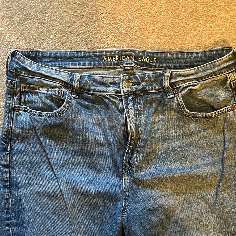 American Eagle Outfitters Ripped Blue Ankle Jeans - Picture 3 of 6
